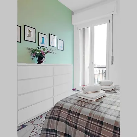 Alzaia Naviglio Pavese Daire